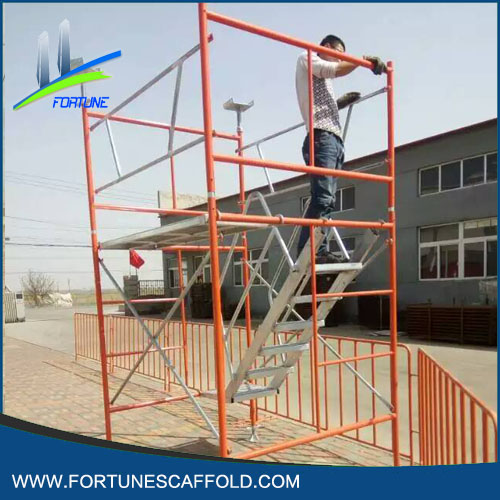 Mobile scaffolding